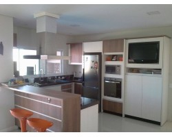 Cozinha confeccionada em MDF BP Blanche